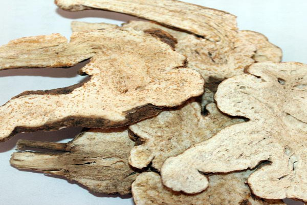 白術(shù)會(huì)引起過(guò)敏嗎 白術(shù)會(huì)引起腹瀉嗎
