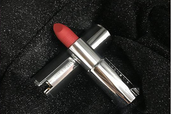 紀(jì)梵希口紅最火色號 紀(jì)梵?？诩t的寓意