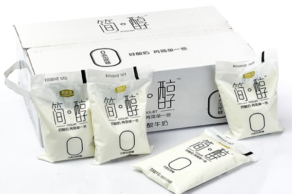 君樂(lè)寶簡(jiǎn)醇酸奶需要冷藏嗎 君樂(lè)寶簡(jiǎn)醇酸奶是巴氏消毒嗎