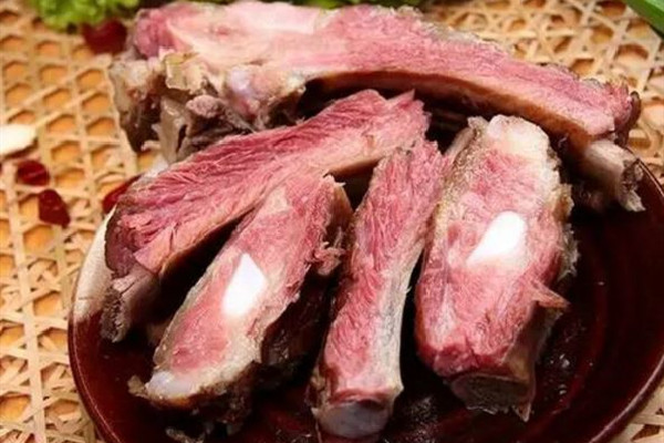 臘排骨是哪里的特產 臘排骨用什么燉