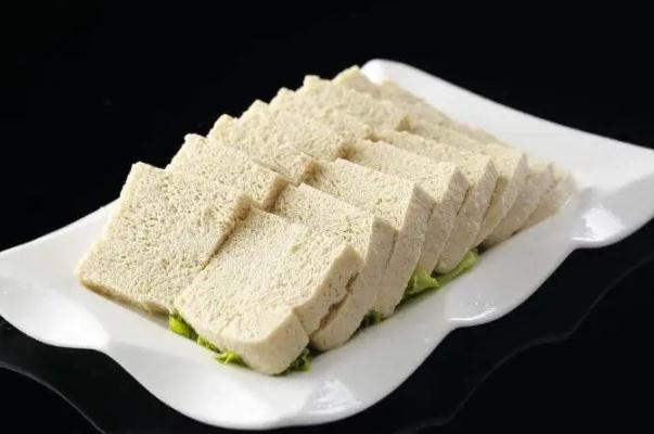 凍豆腐有營養(yǎng)嗎 凍豆腐有點(diǎn)酸正常嗎