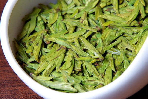 龍井茶要用多少度的水沖泡 龍井茶泡多長(zhǎng)時(shí)間最好