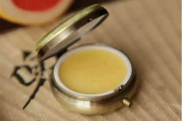 香膏哪個(gè)牌子比較好用 香膏買(mǎi)哪種好
