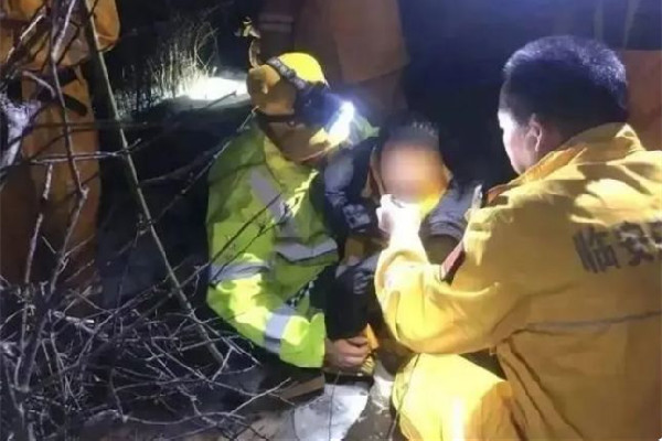 母子賞雪被困找到時2歲娃已失溫 帶寶寶去看雪需要準(zhǔn)備哪些