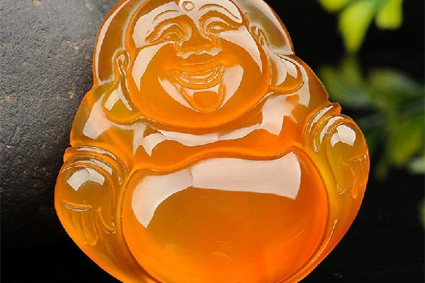 黃瑪瑙可以轉(zhuǎn)運(yùn)嗎 黃瑪瑙和黃水晶哪個更招財(cái)