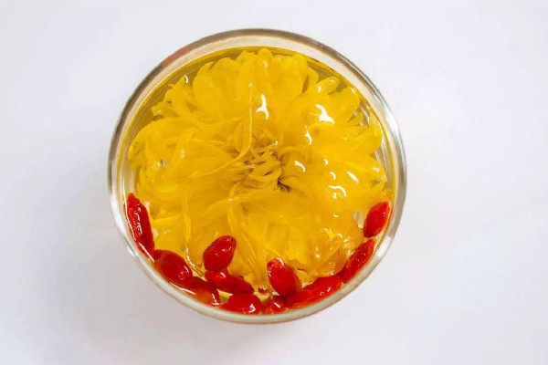 菊花茶對(duì)牙齦腫痛有好處嗎 菊花茶喝多久能見(jiàn)效