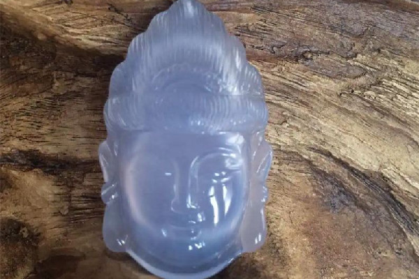 藍(lán)玉髓一般是多少錢(qián) 藍(lán)玉髓有收藏價(jià)值嗎